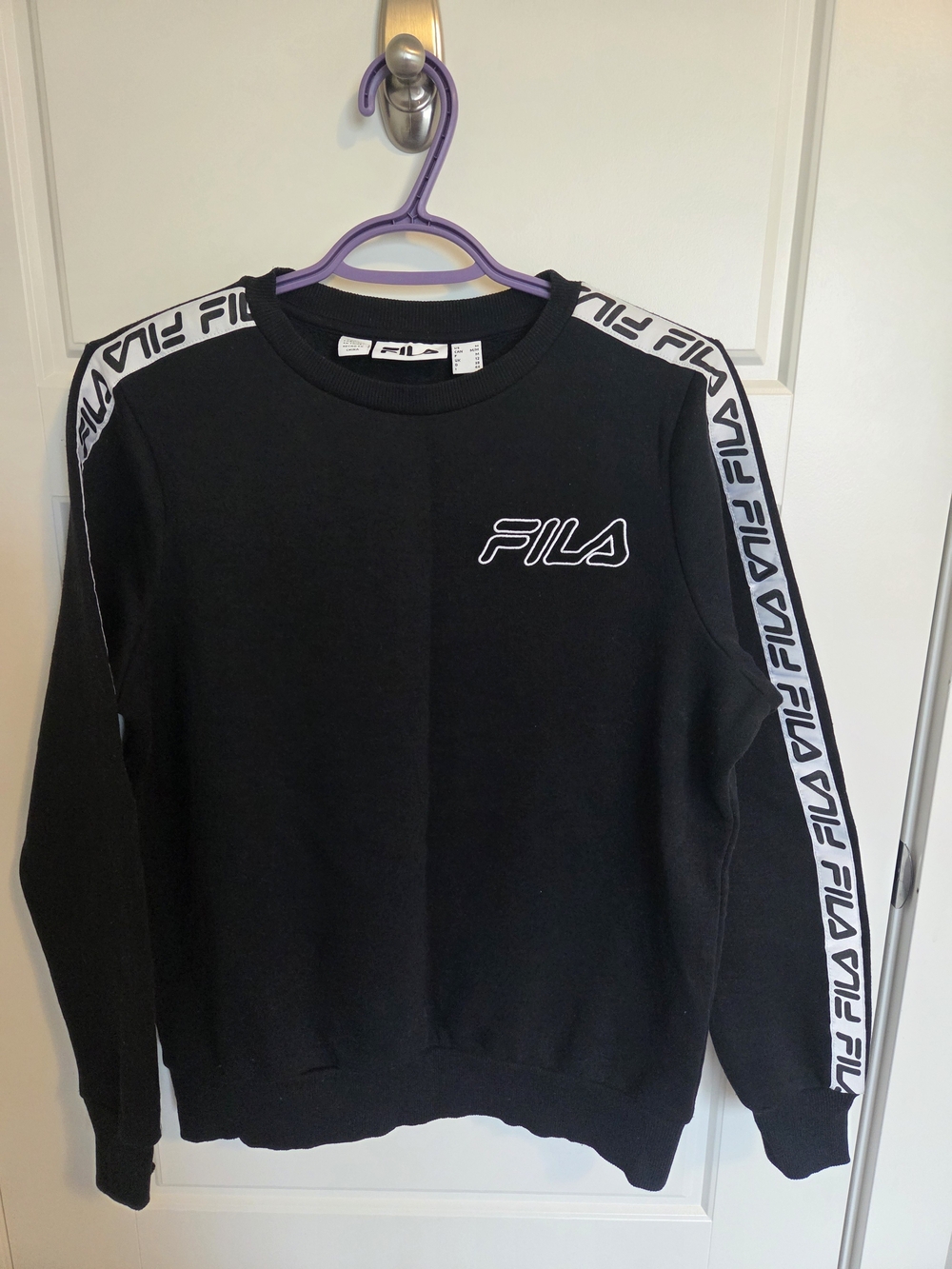 Fila Black Crewneck Sweater with White Logo Tape - Womens Medium - Athleisure